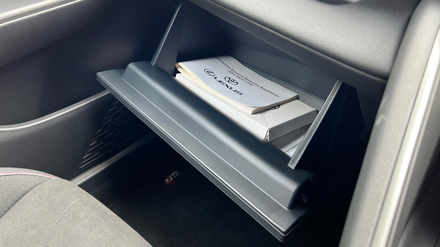 Used Toyota C-HR for sale - 77926196: Photo 36