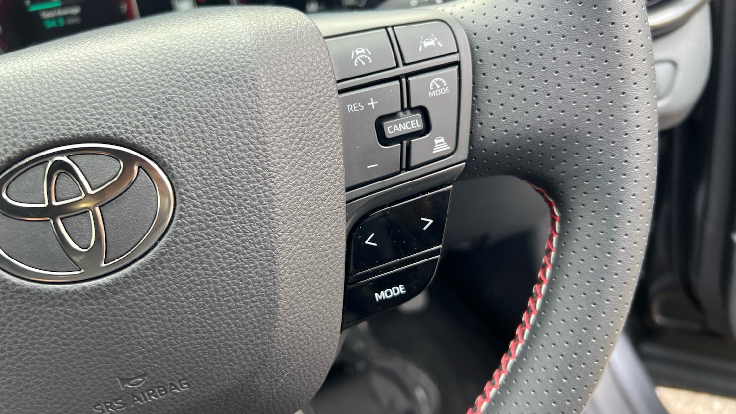 Used Toyota C-HR for sale - 77926196: Photo 41