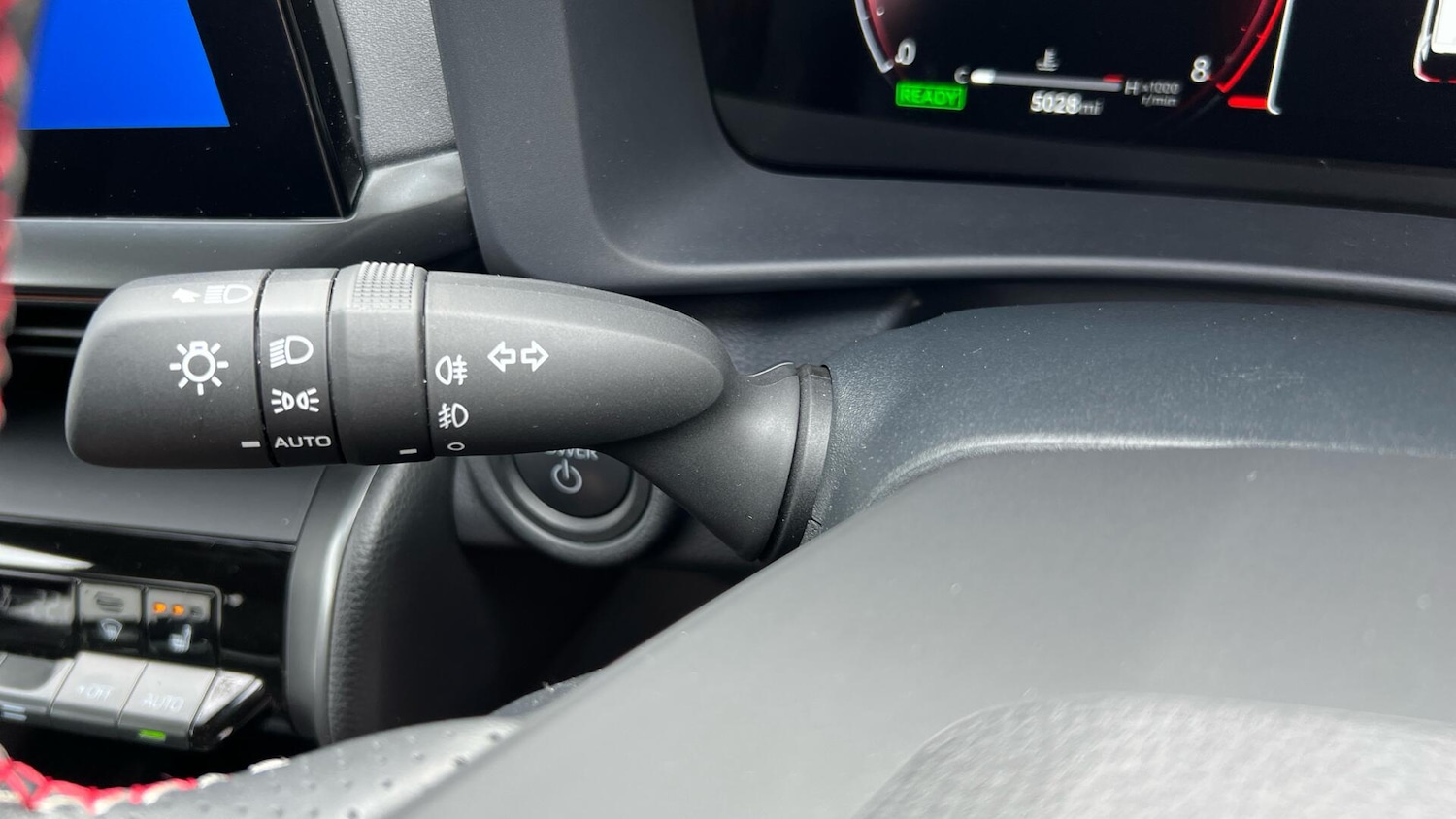 Used Toyota C-HR for sale - 77926196: Photo 42