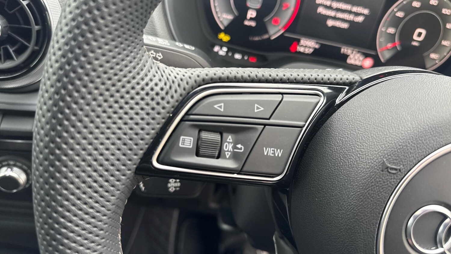 Used Audi Q2 for sale - 77925793: Photo 38