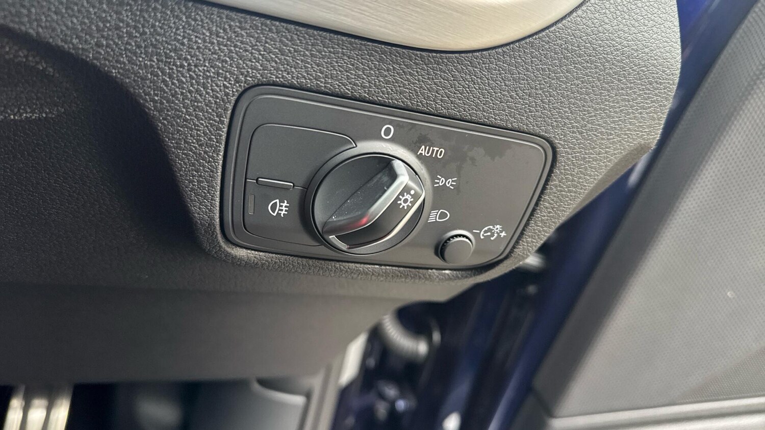 Used Audi Q2 for sale - 77925793: Photo 42