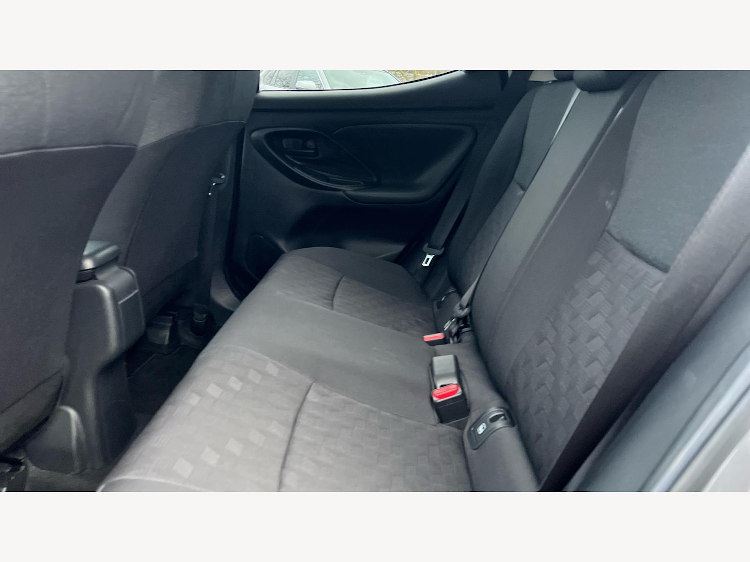 Used Toyota Yaris 2025 for sale - 76866120: Photo 15