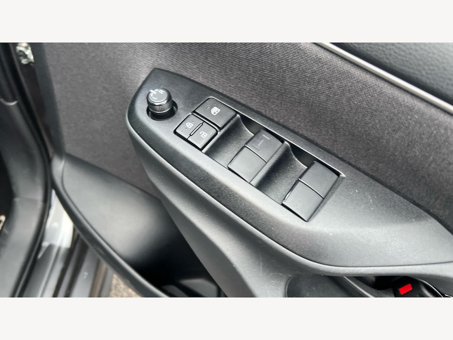 Used Toyota Yaris 2025 for sale - 76866120: Photo 30