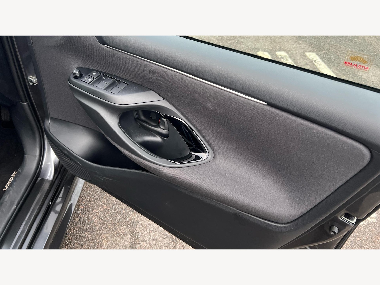 Used Toyota Yaris 2025 for sale - 76866120: Photo 31