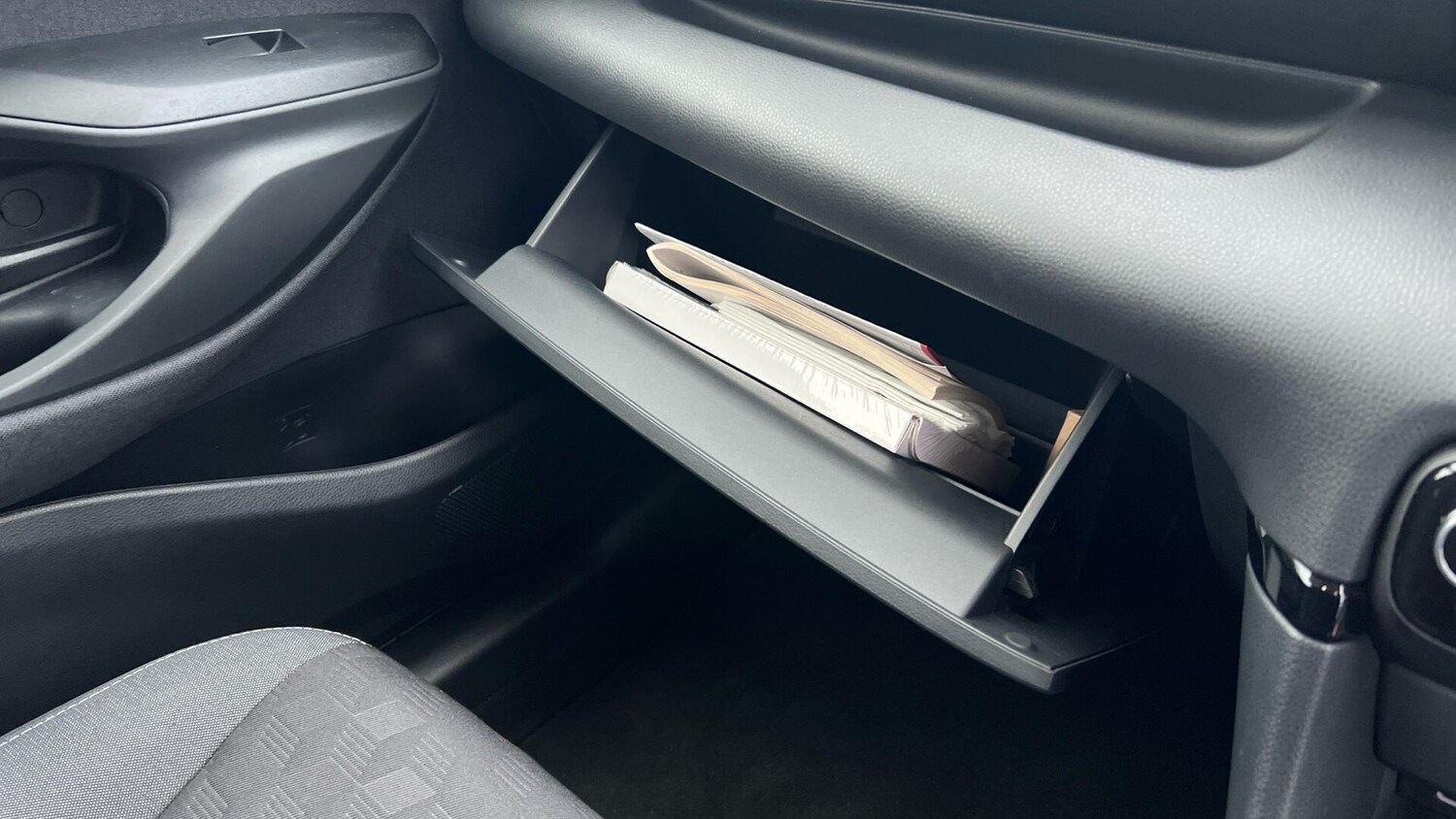 Used Toyota Yaris 2025 for sale - 76866120: Photo 35