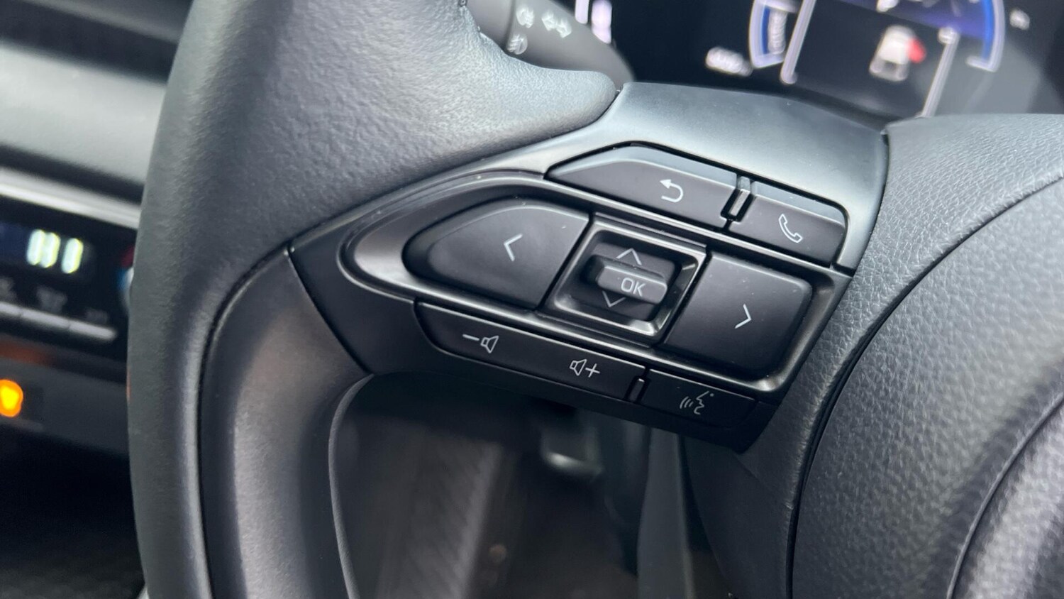 Used Toyota Yaris 2025 for sale - 76866120: Photo 38