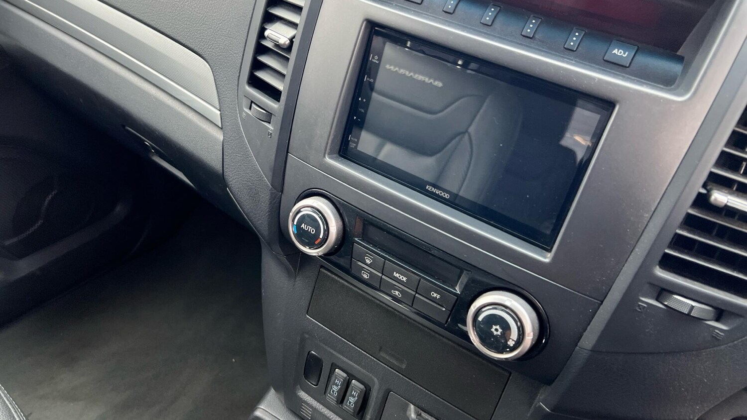 Used Mitsubishi Shogun 2015 for sale - 76485191: Photo 36