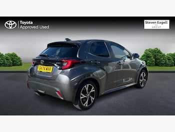 Used Toyota Yaris 2024 for sale - 79520235: Photo