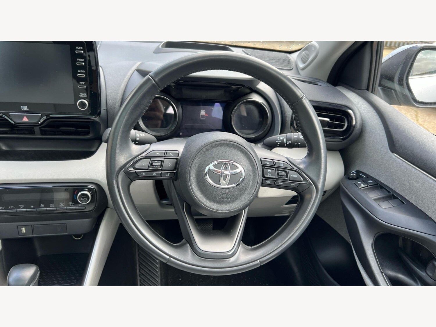 Used Toyota Yaris for sale - 78214749: Photo 10