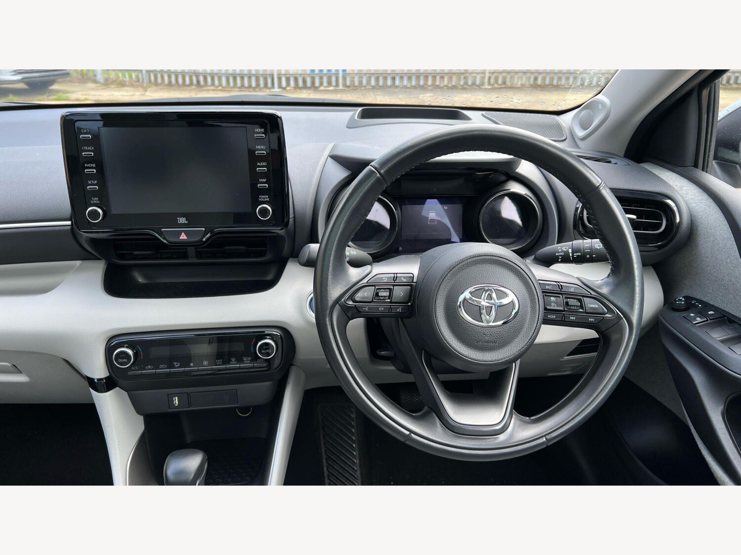 Used Toyota Yaris for sale - 78214749: Photo 8