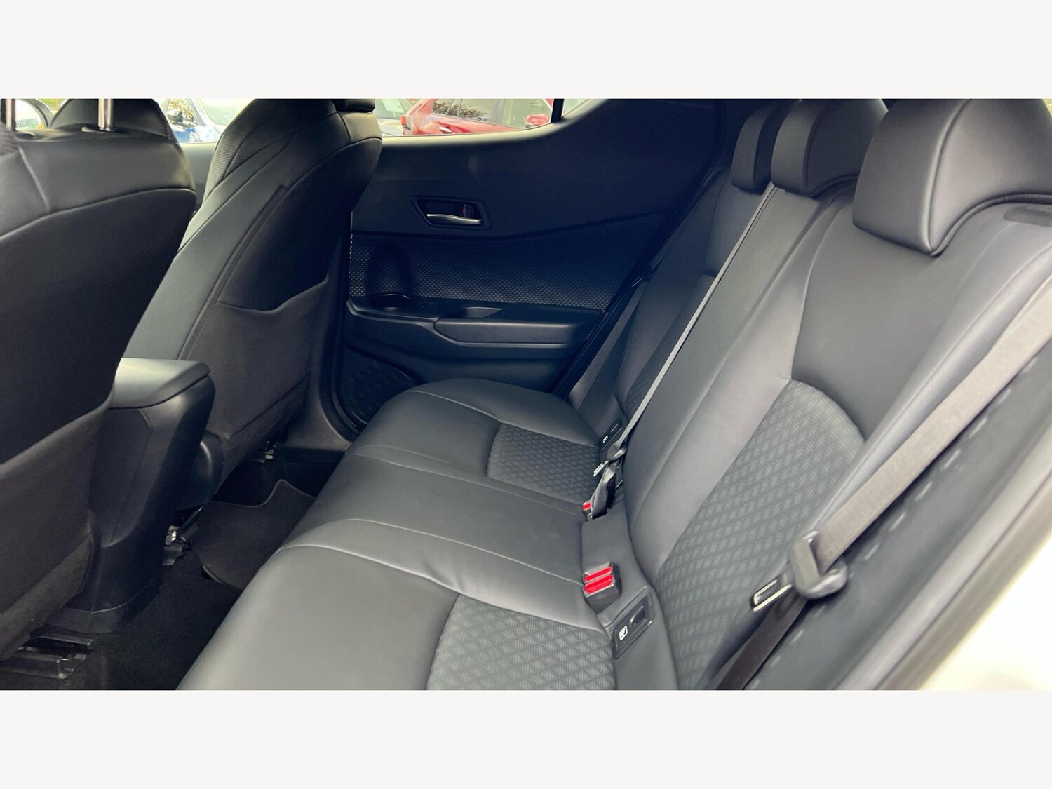 Used Toyota C-HR 2022 for sale - 77073963: Photo 15