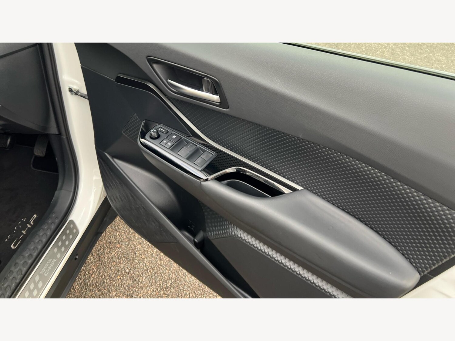 Used Toyota C-HR 2022 for sale - 77073963: Photo 30