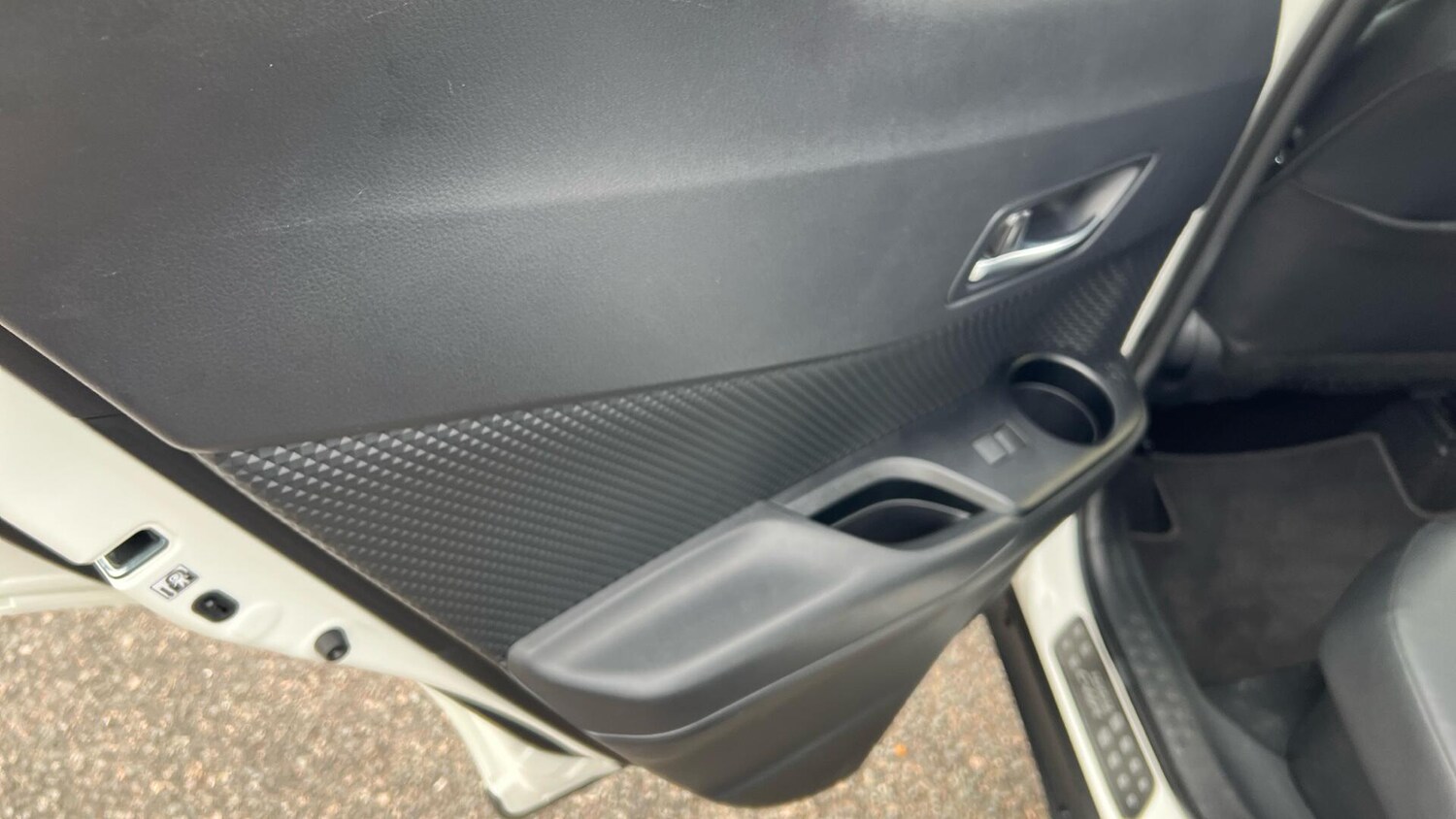 Used Toyota C-HR 2022 for sale - 77073963: Photo 33