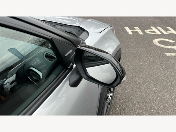 Used Toyota Yaris Cross 2024 for sale - 75198614: Photo 32