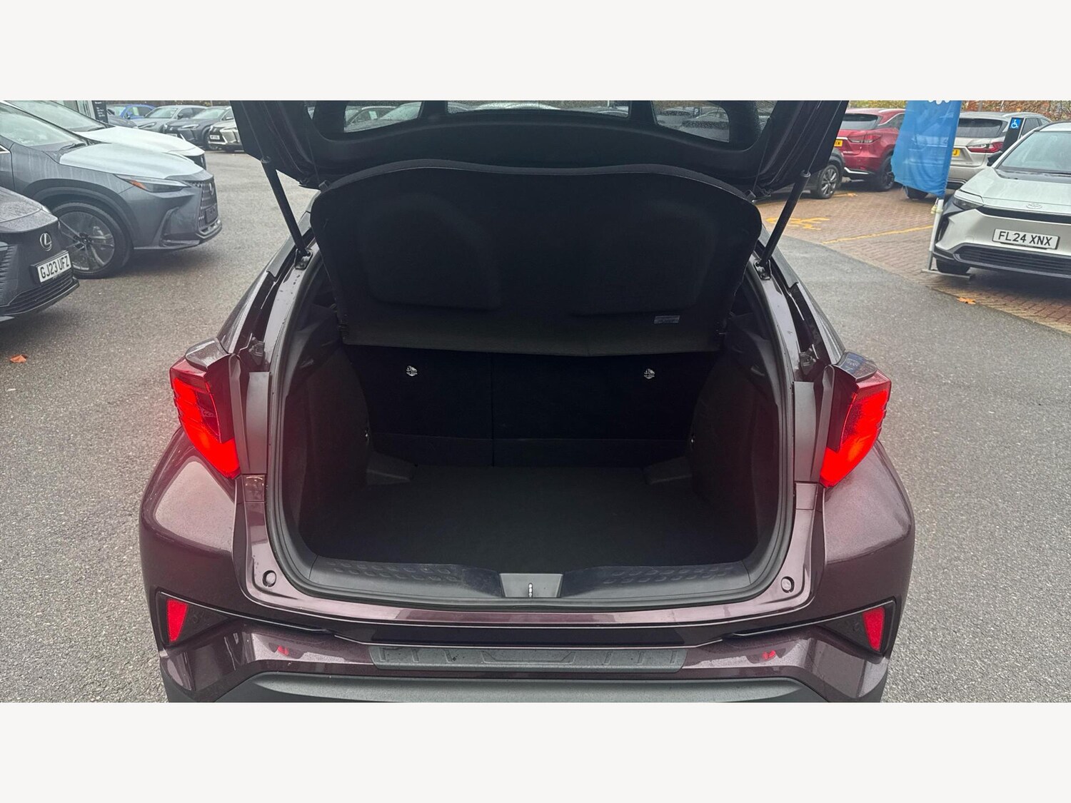 Used Toyota C-HR 2023 for sale - 76832234: Photo 16