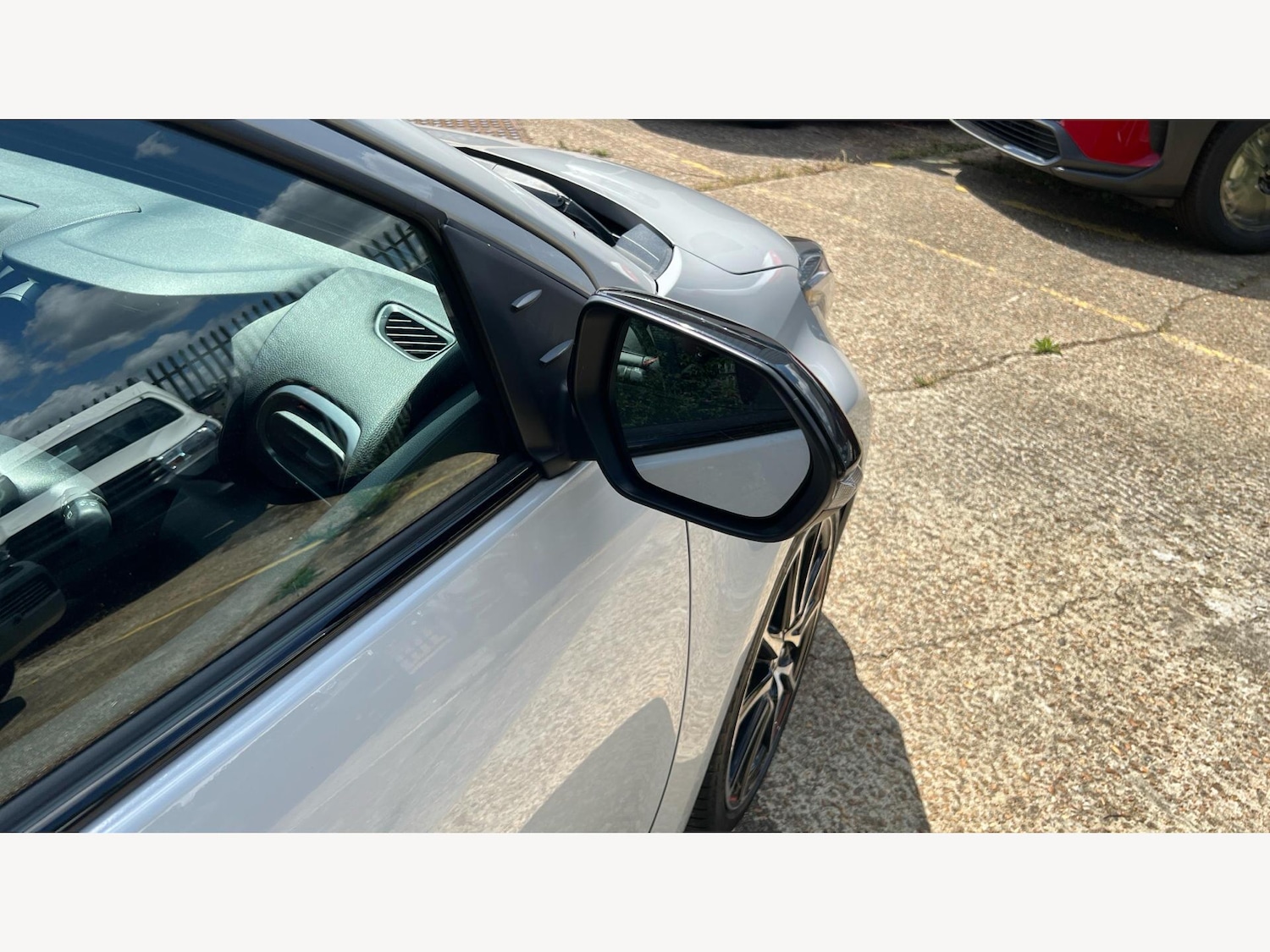 Used Toyota Yaris 2023 for sale - 76657205: Photo 29