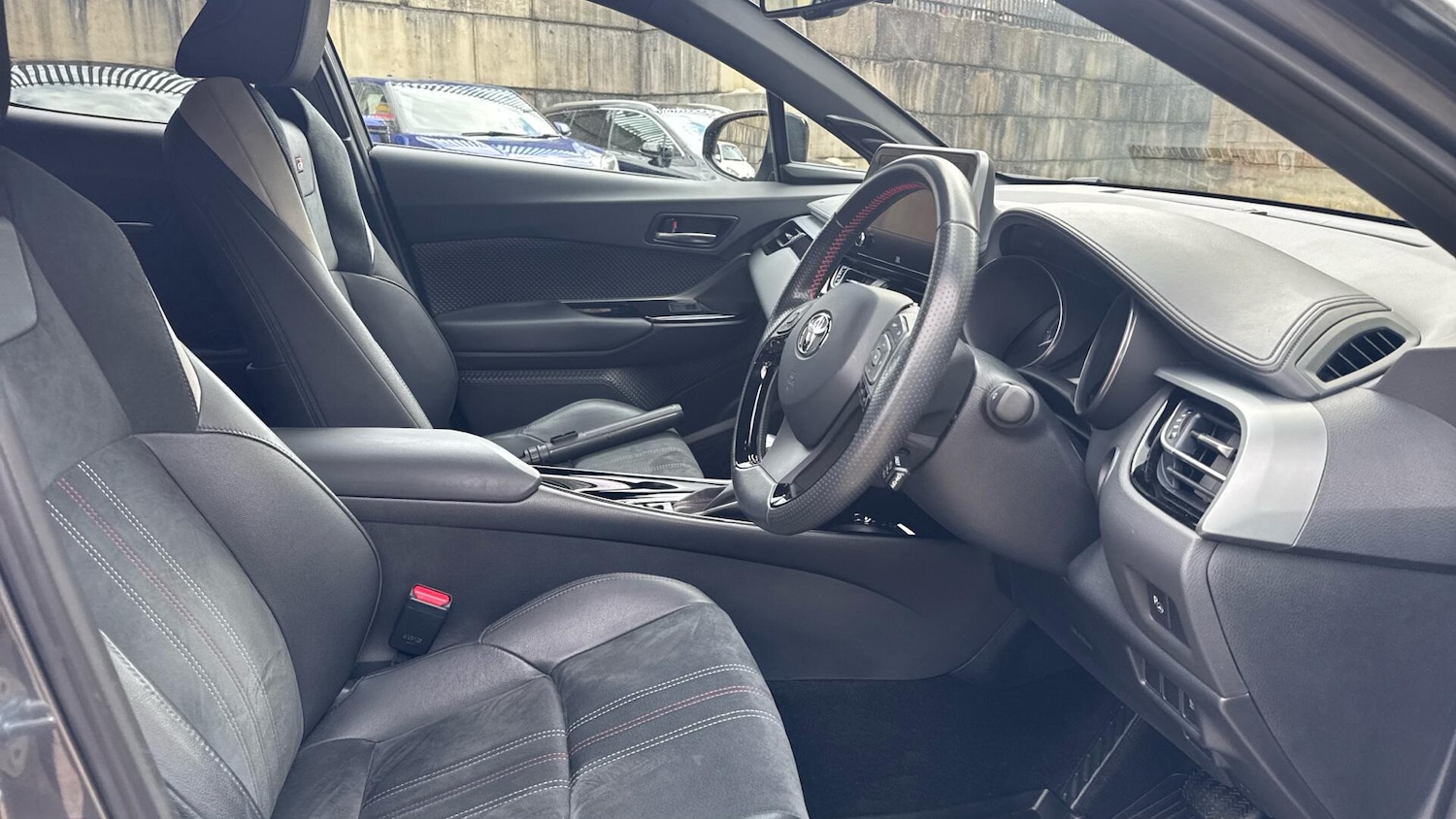 Used Toyota C-HR 2022 for sale - 78115722: Photo 11