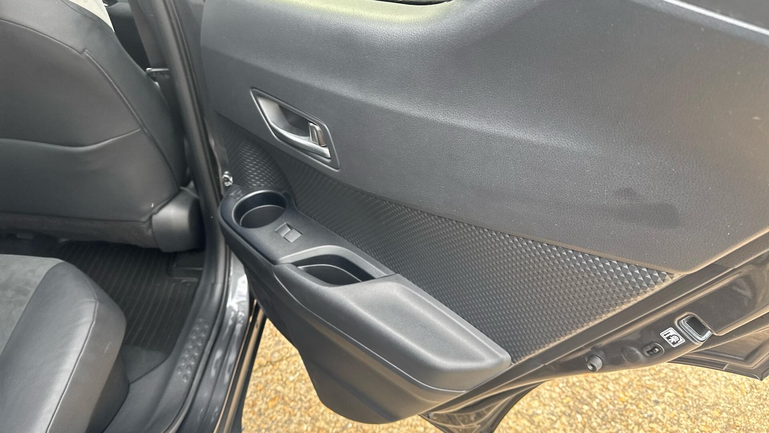 Used Toyota C-HR 2022 for sale - 78115722: Photo 31