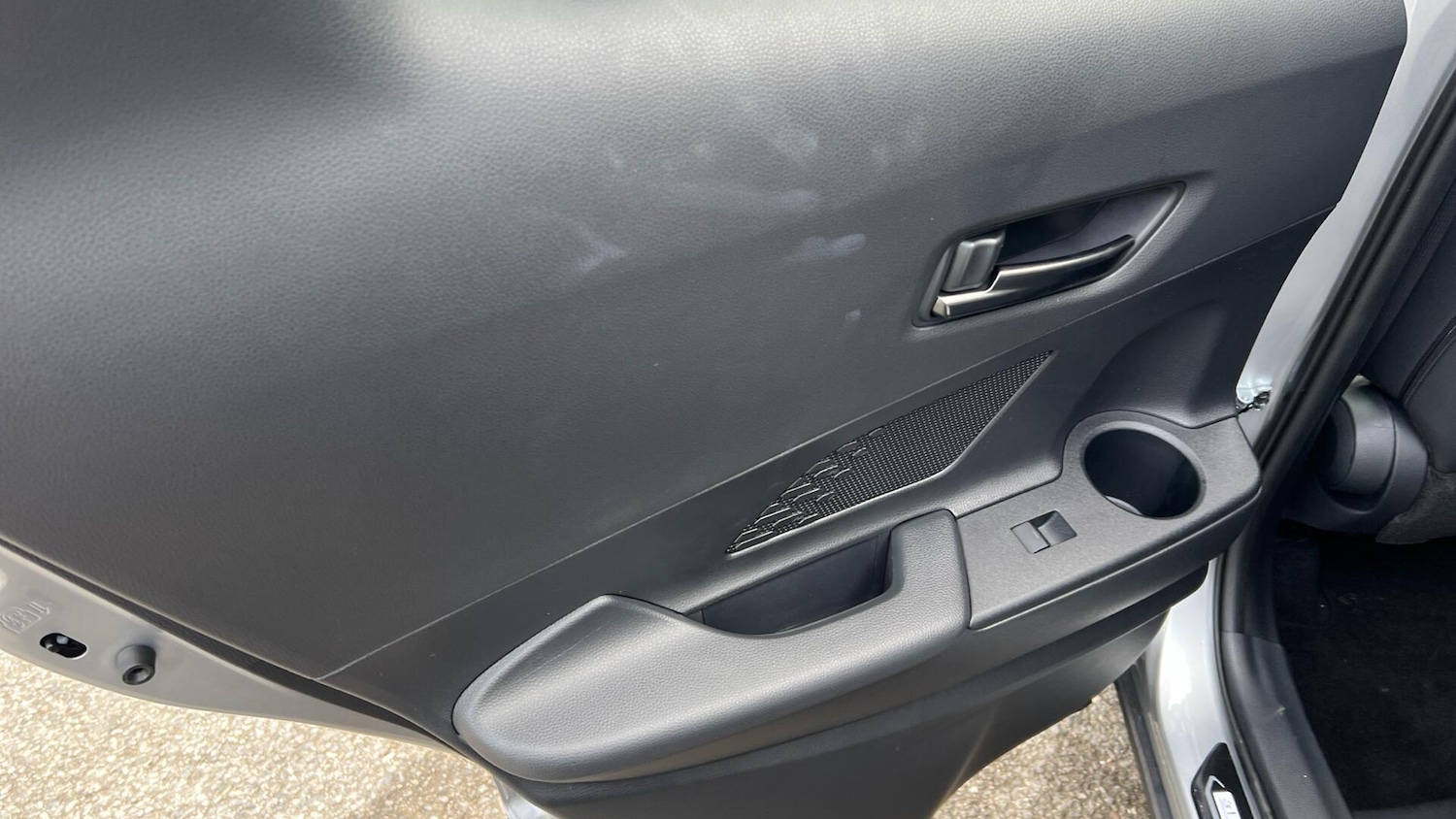 Used Toyota C-HR for sale - 77925621: Photo 33