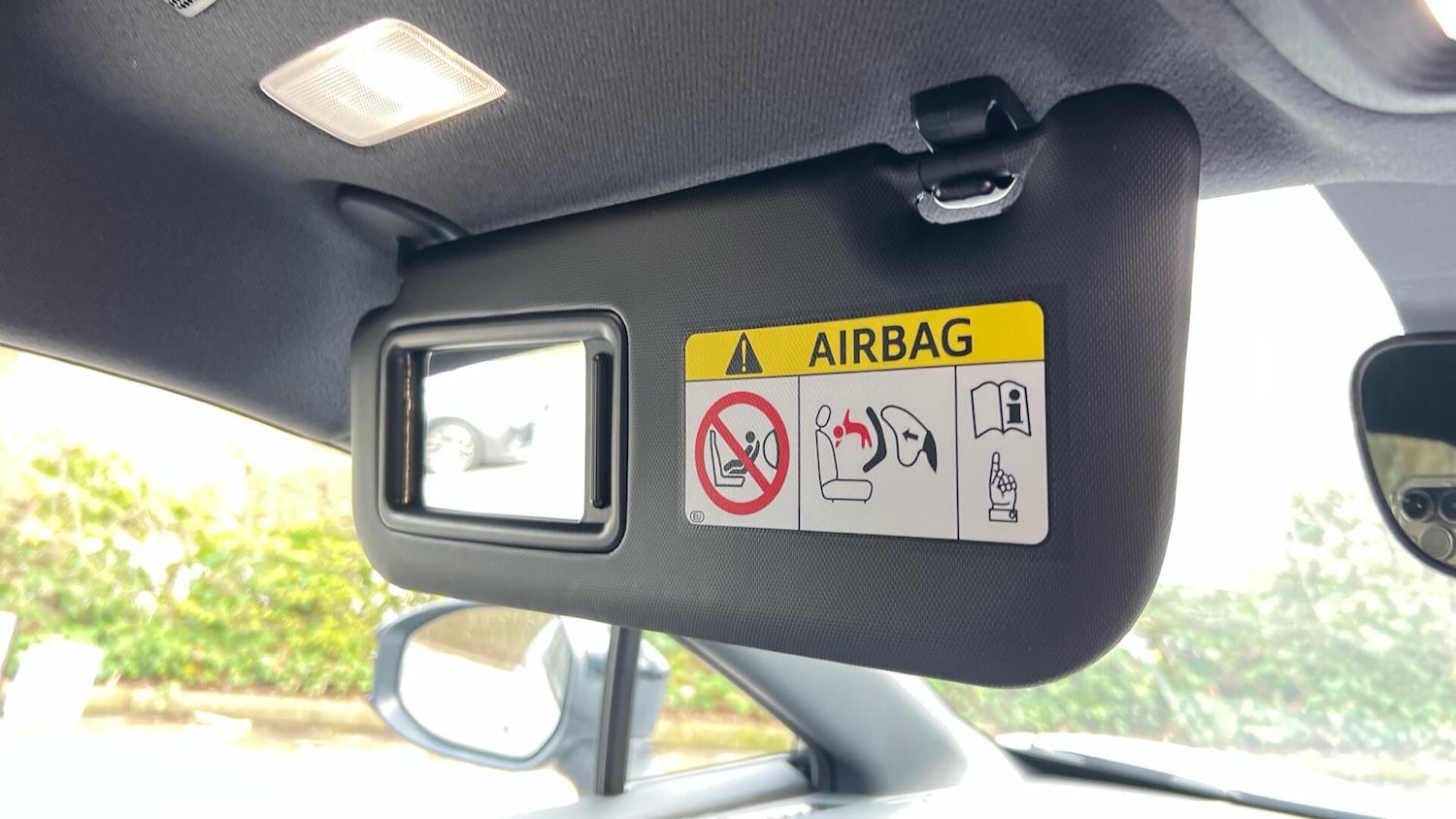 Used Toyota C-HR for sale - 77925621: Photo 35