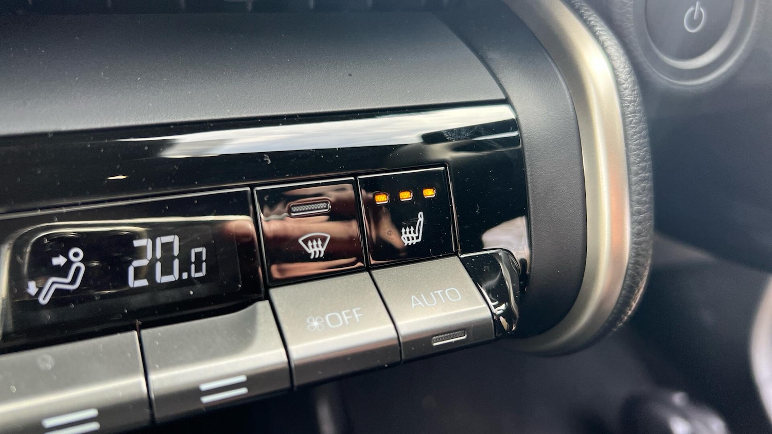 Used Toyota C-HR for sale - 77925621: Photo 48