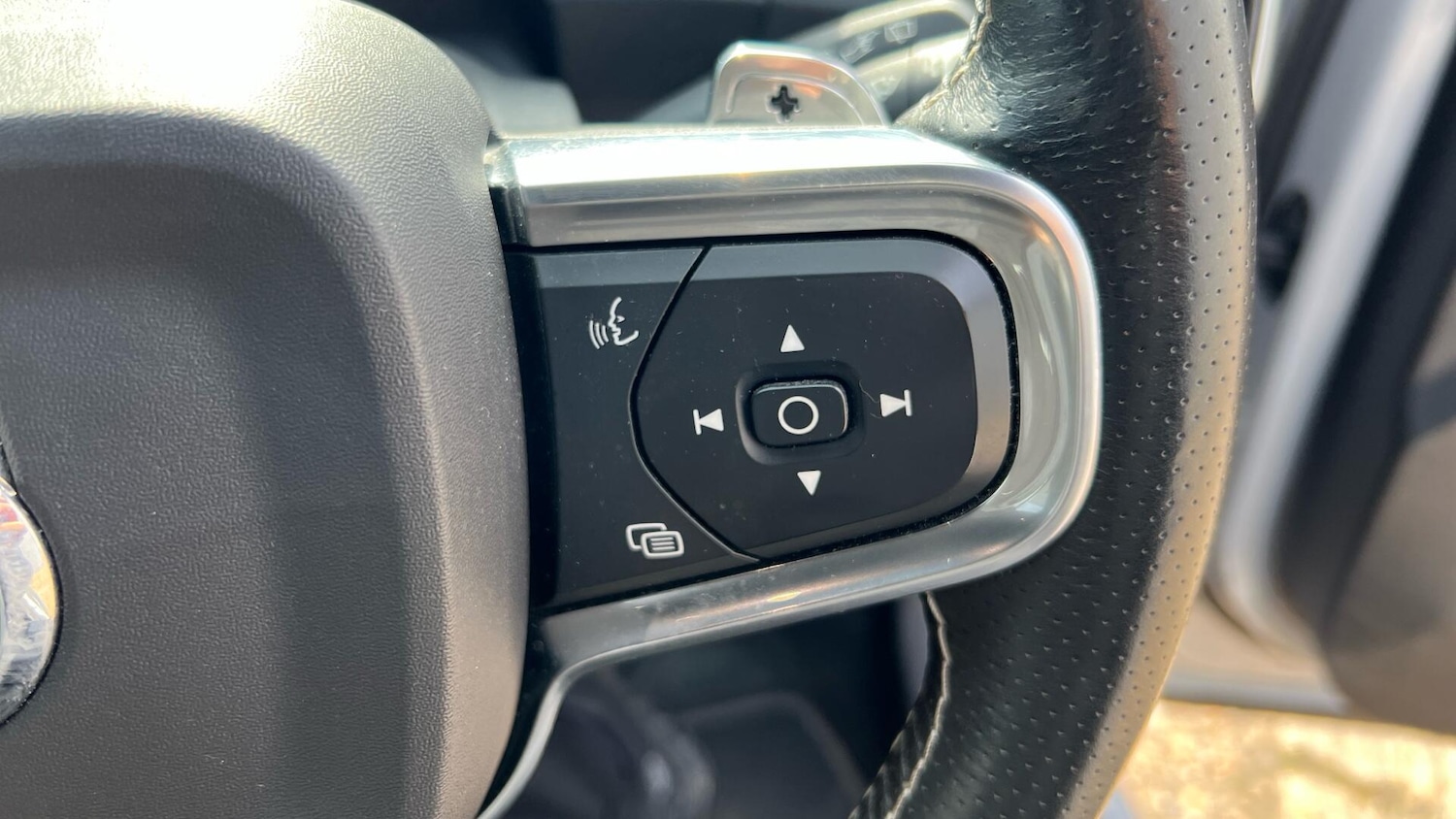 Used Volvo XC40 2020 for sale - 78006616: Photo 40