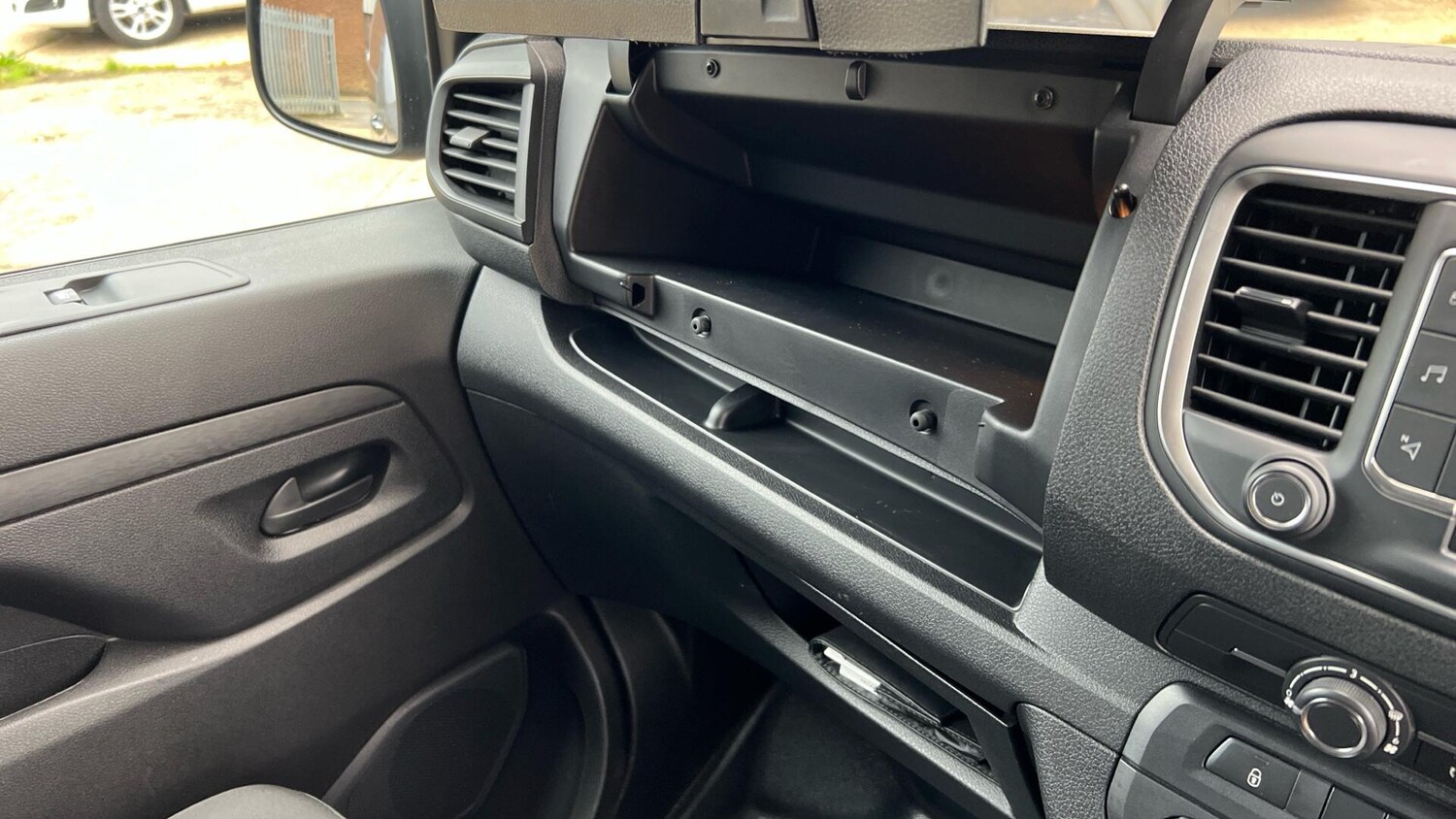 Used Toyota ProAce 2023 for sale - 76307383: Photo 35