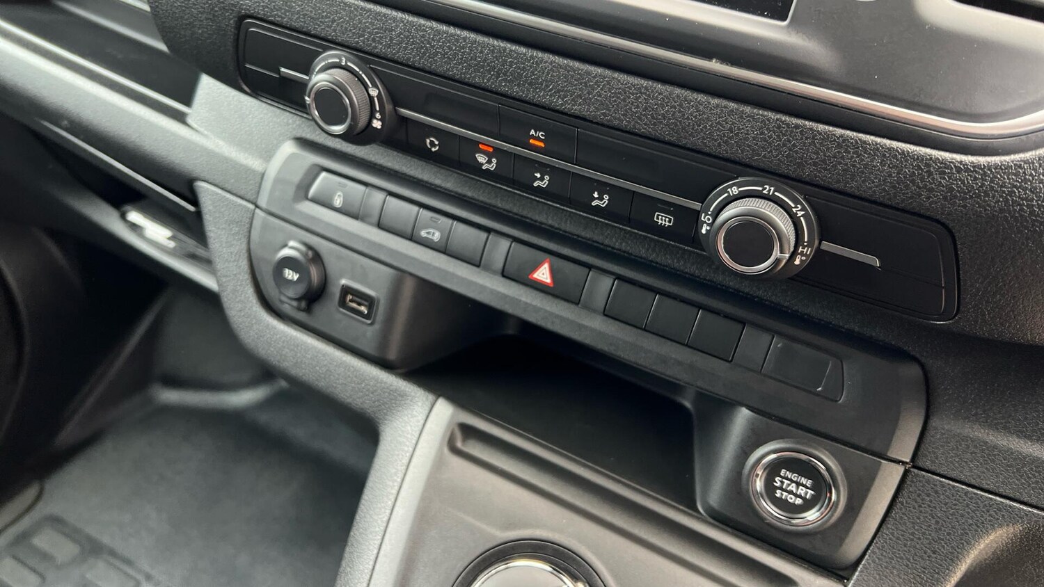 Used Toyota ProAce 2023 for sale - 76307383: Photo 36