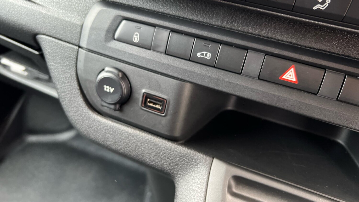 Used Toyota ProAce 2023 for sale - 76307383: Photo 42