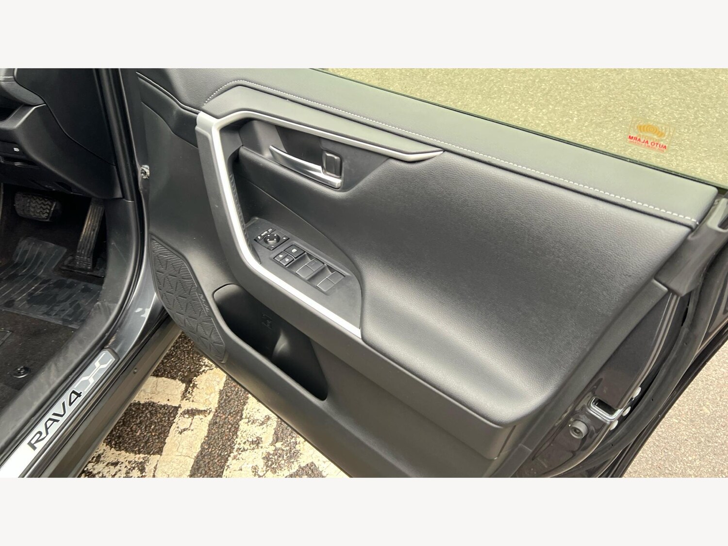 Used Toyota RAV4 2021 for sale - 77073878: Photo 31