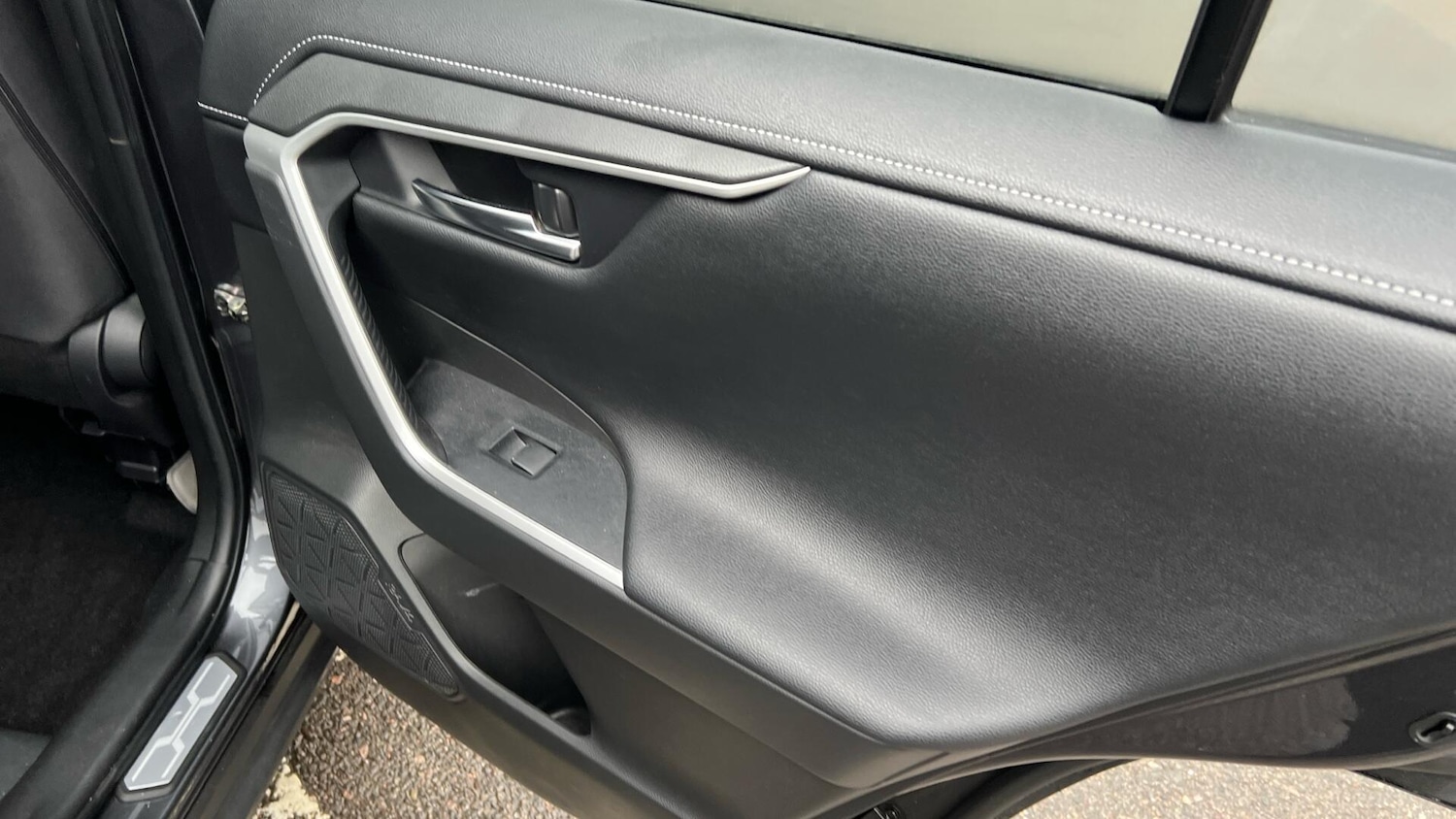 Used Toyota RAV4 2021 for sale - 77073878: Photo 32