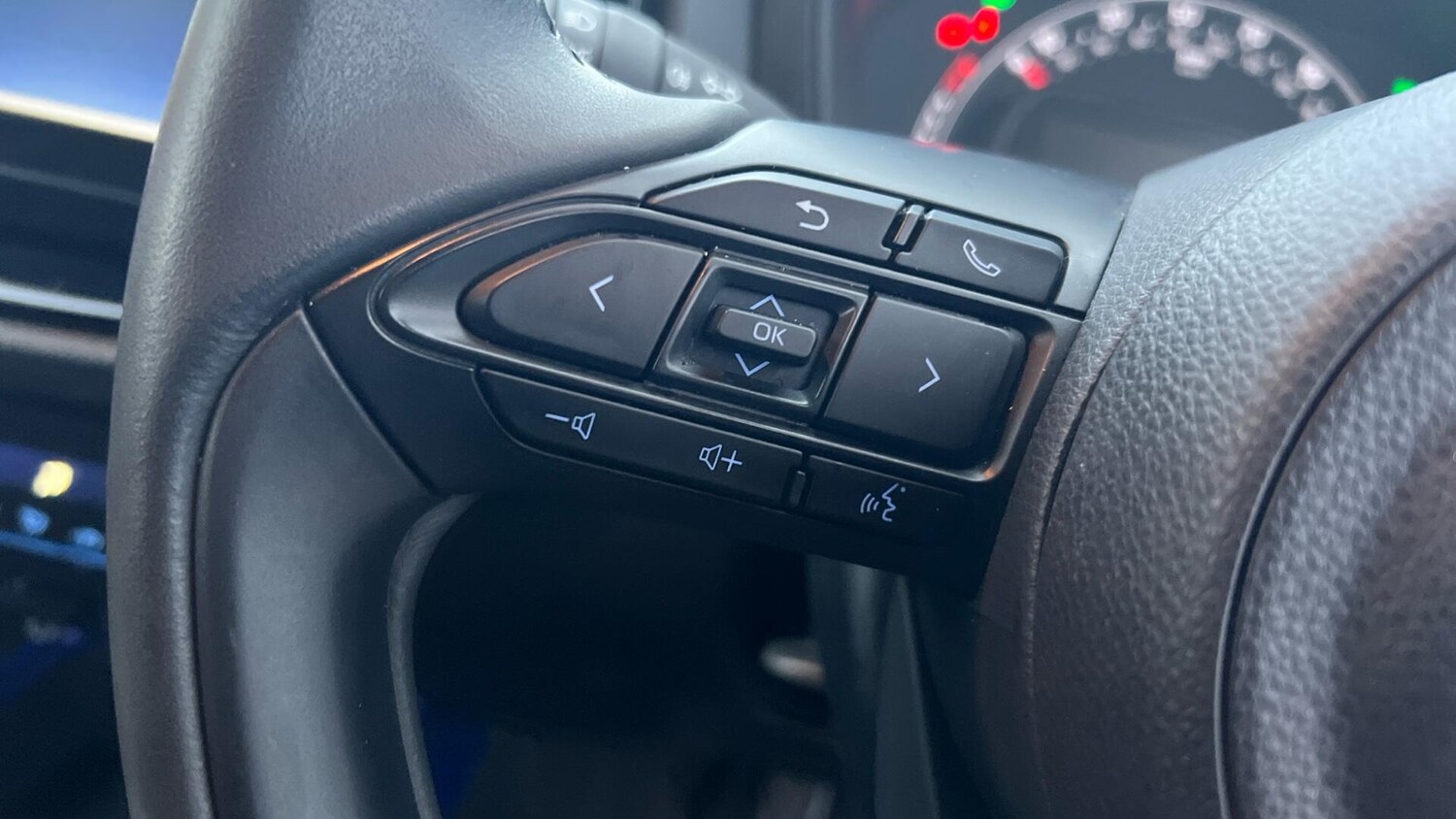 Used Toyota Aygo X 2023 for sale - 76457106: Photo 38