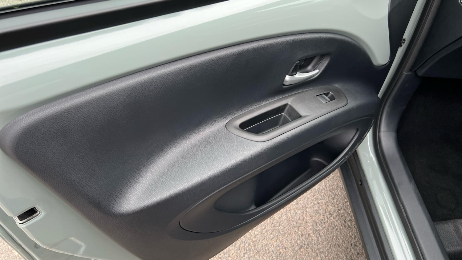 Used Toyota Aygo X 2024 for sale - 78115088: Photo 32