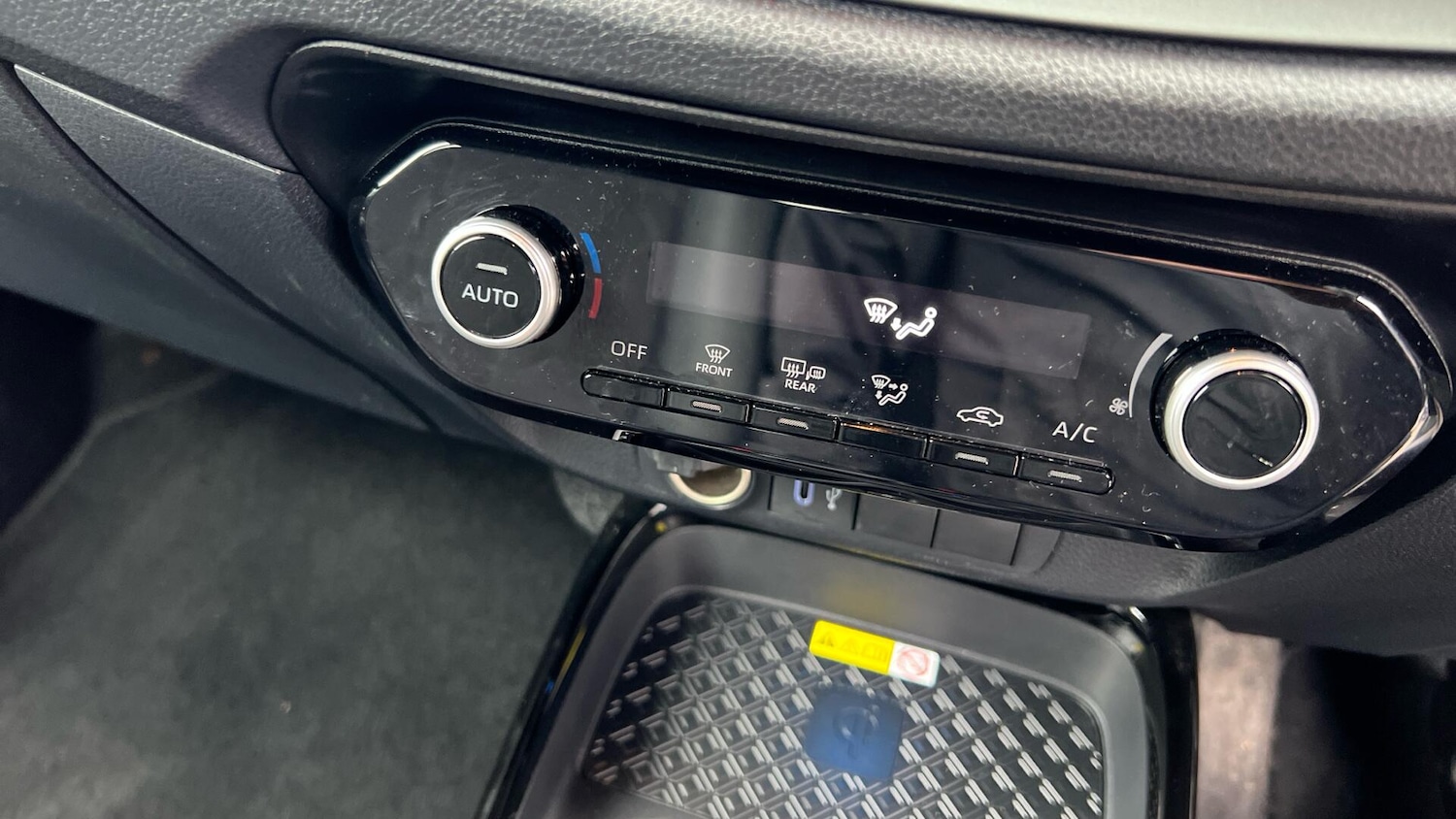 Used Toyota Aygo X 2024 for sale - 78115088: Photo 35