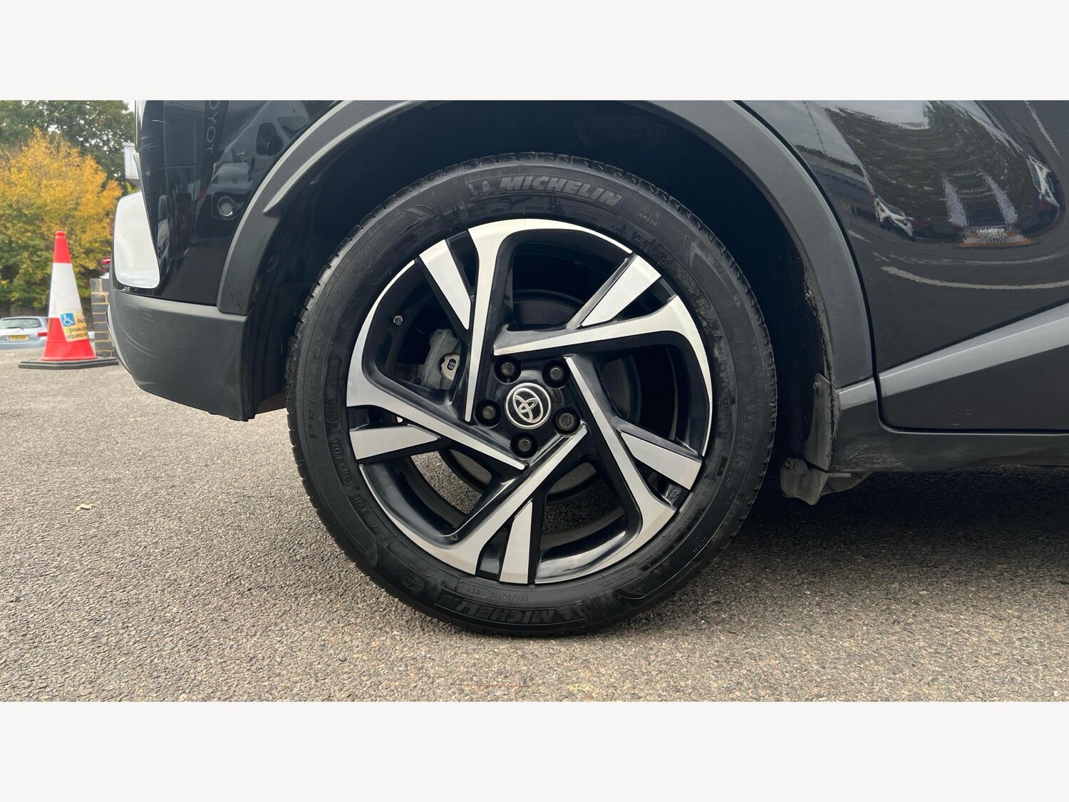 Used Toyota C-HR 2023 for sale - 76327076: Photo 20