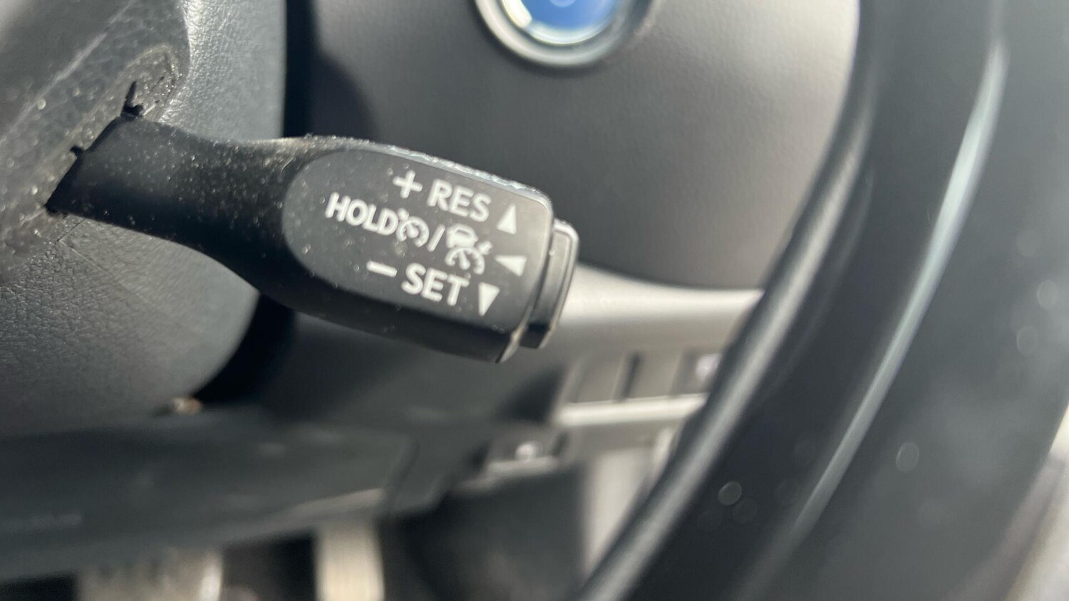 Used Toyota C-HR 2023 for sale - 76327076: Photo 41