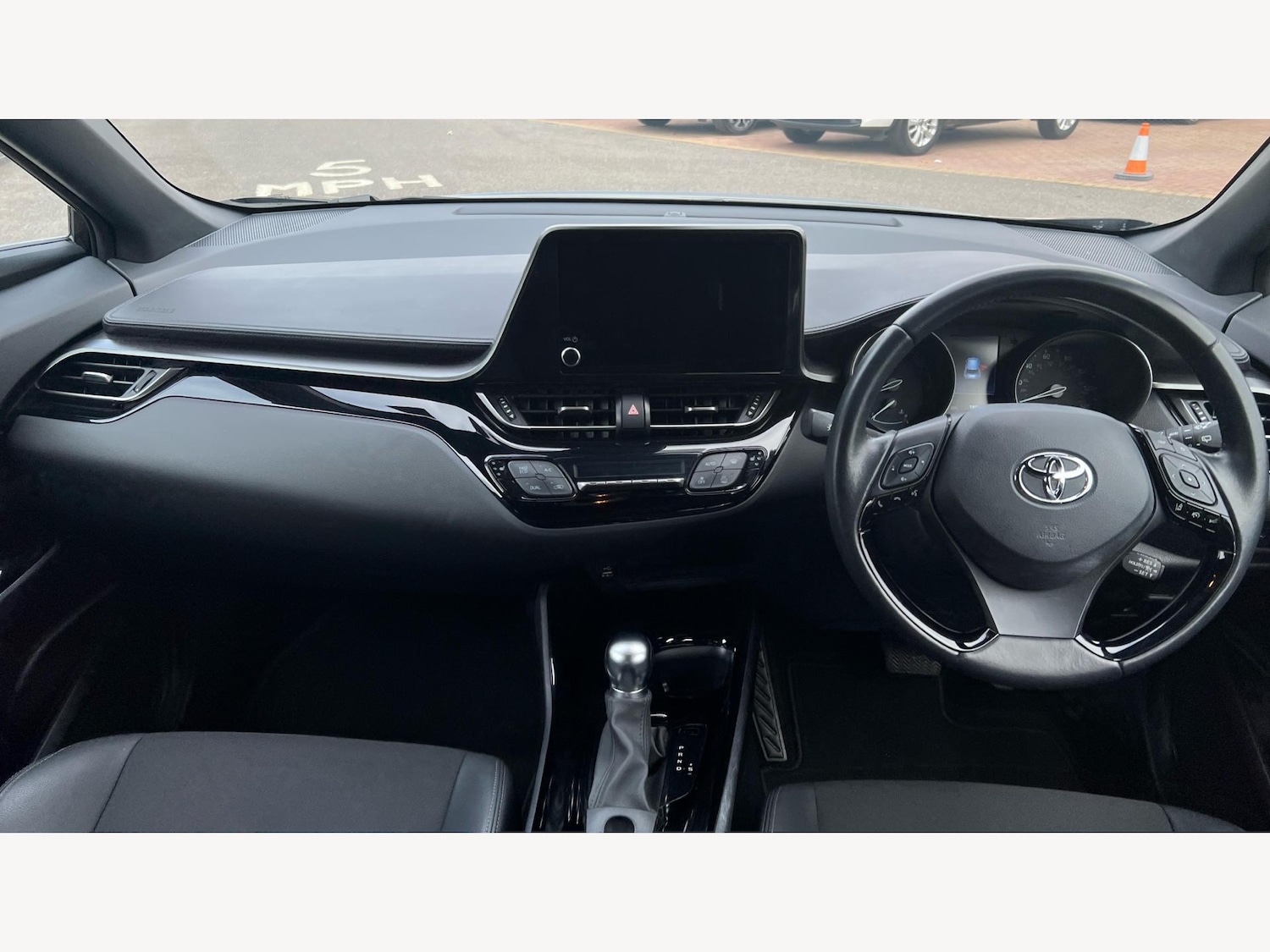 Used Toyota C-HR 2023 for sale - 76327076: Photo 7