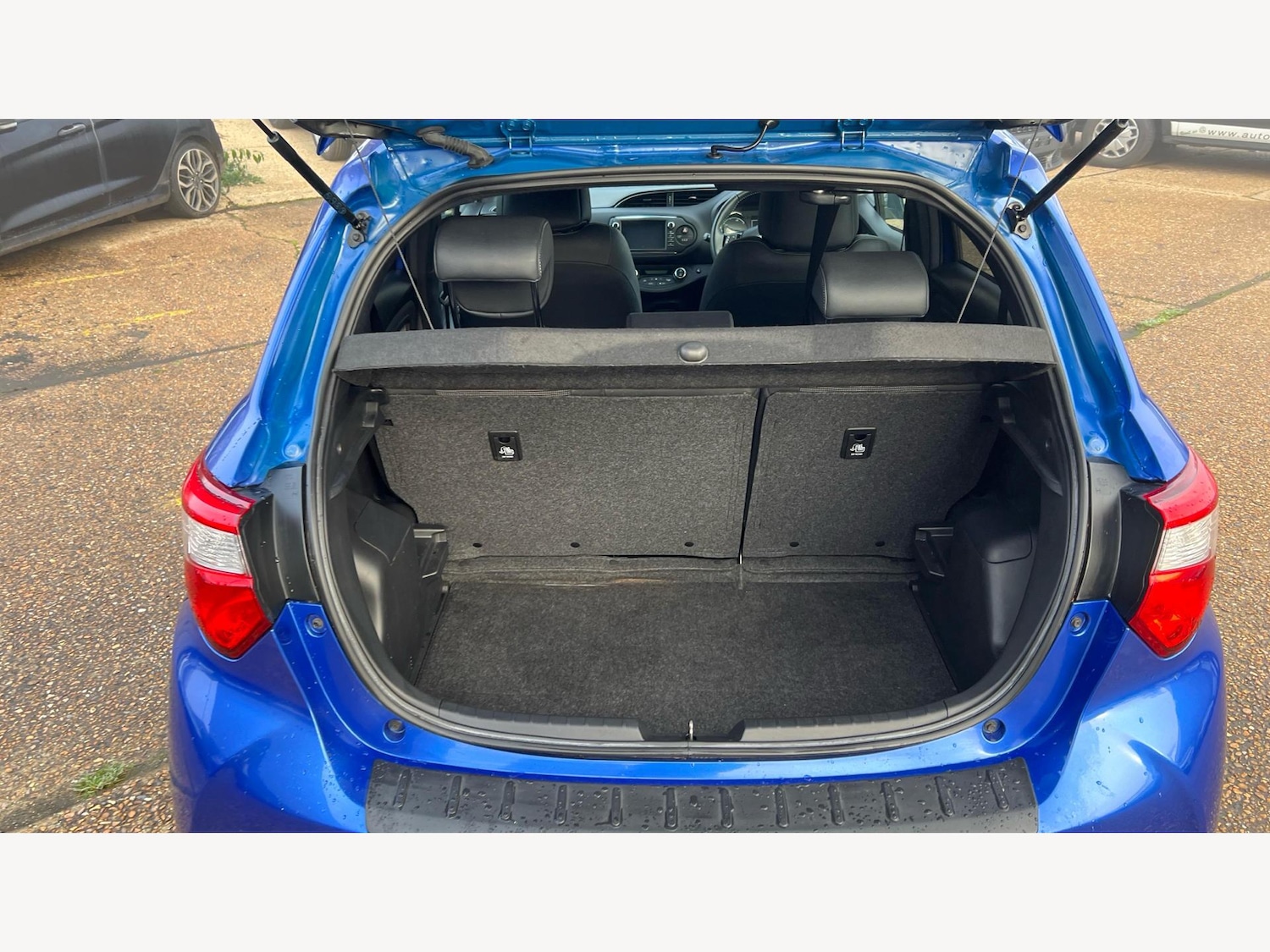 Used Toyota Yaris 2018 for sale - 76866114: Photo 16