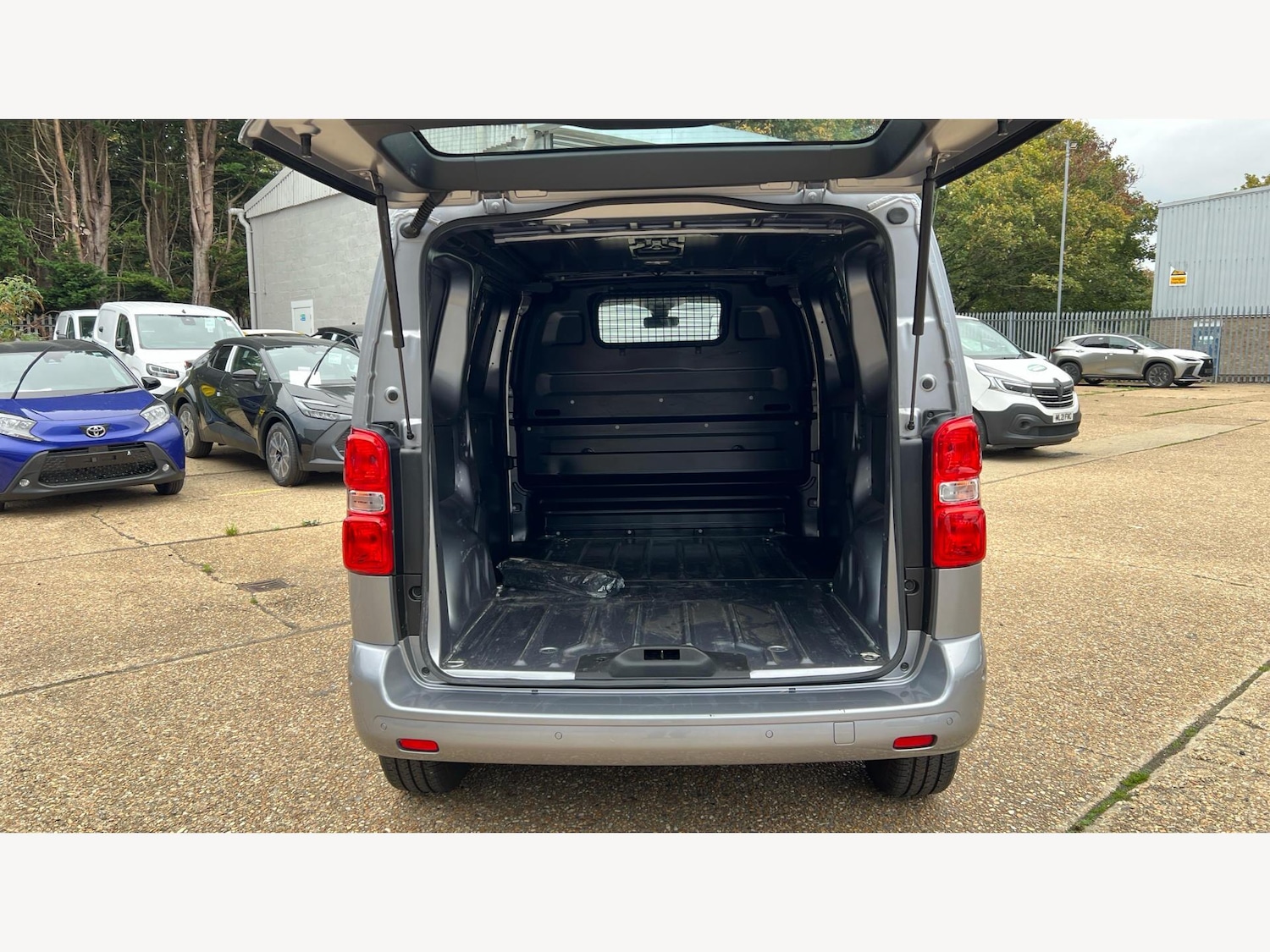 Used Toyota ProAce 2023 for sale - 77191964: Photo 16