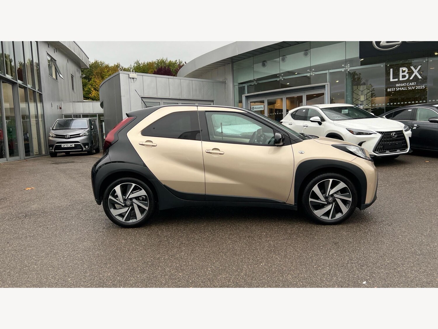 Used Toyota Aygo X 2022 for sale - 76175245: Photo 18