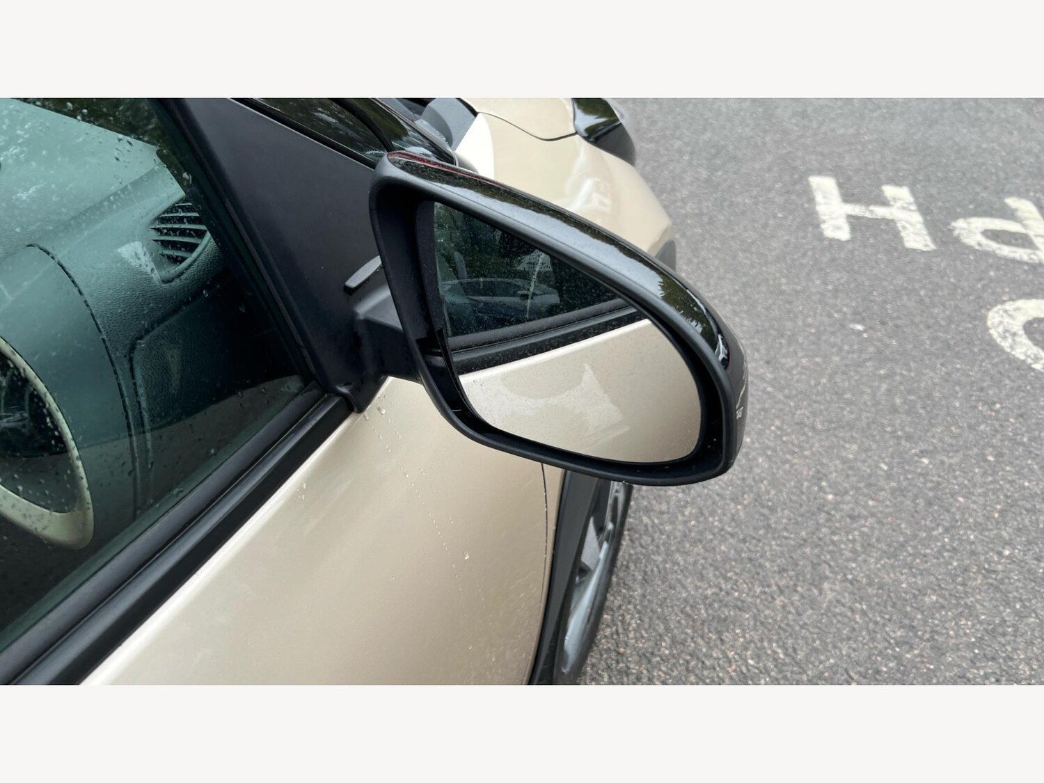 Used Toyota Aygo X 2022 for sale - 76175245: Photo 29