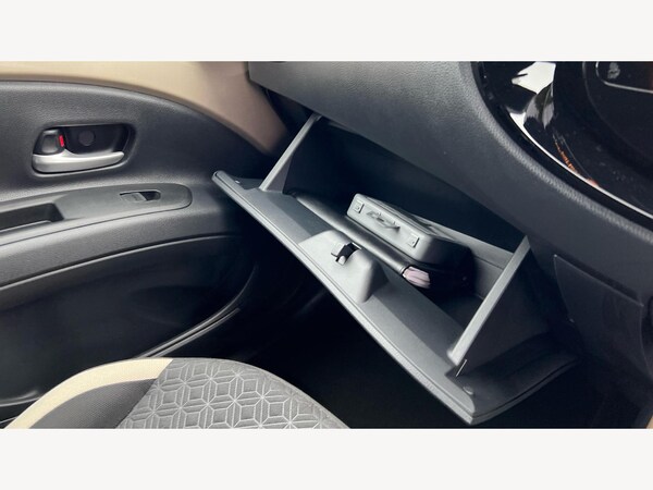 Used Toyota Aygo X 2022 for sale - 76175245: Photo 36
