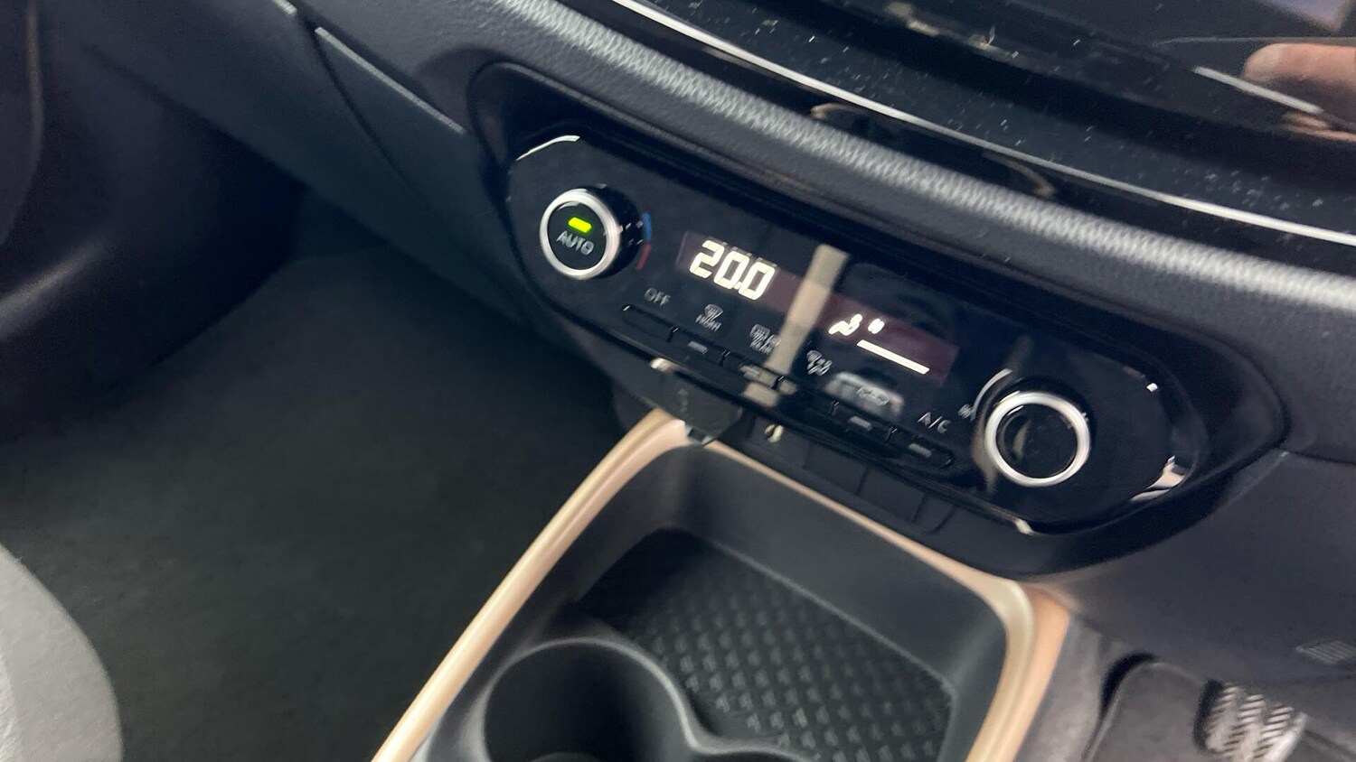 Used Toyota Aygo X 2022 for sale - 76175245: Photo 38