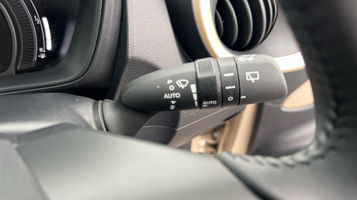 Used Toyota Aygo X 2022 for sale - 76175245: Photo 41