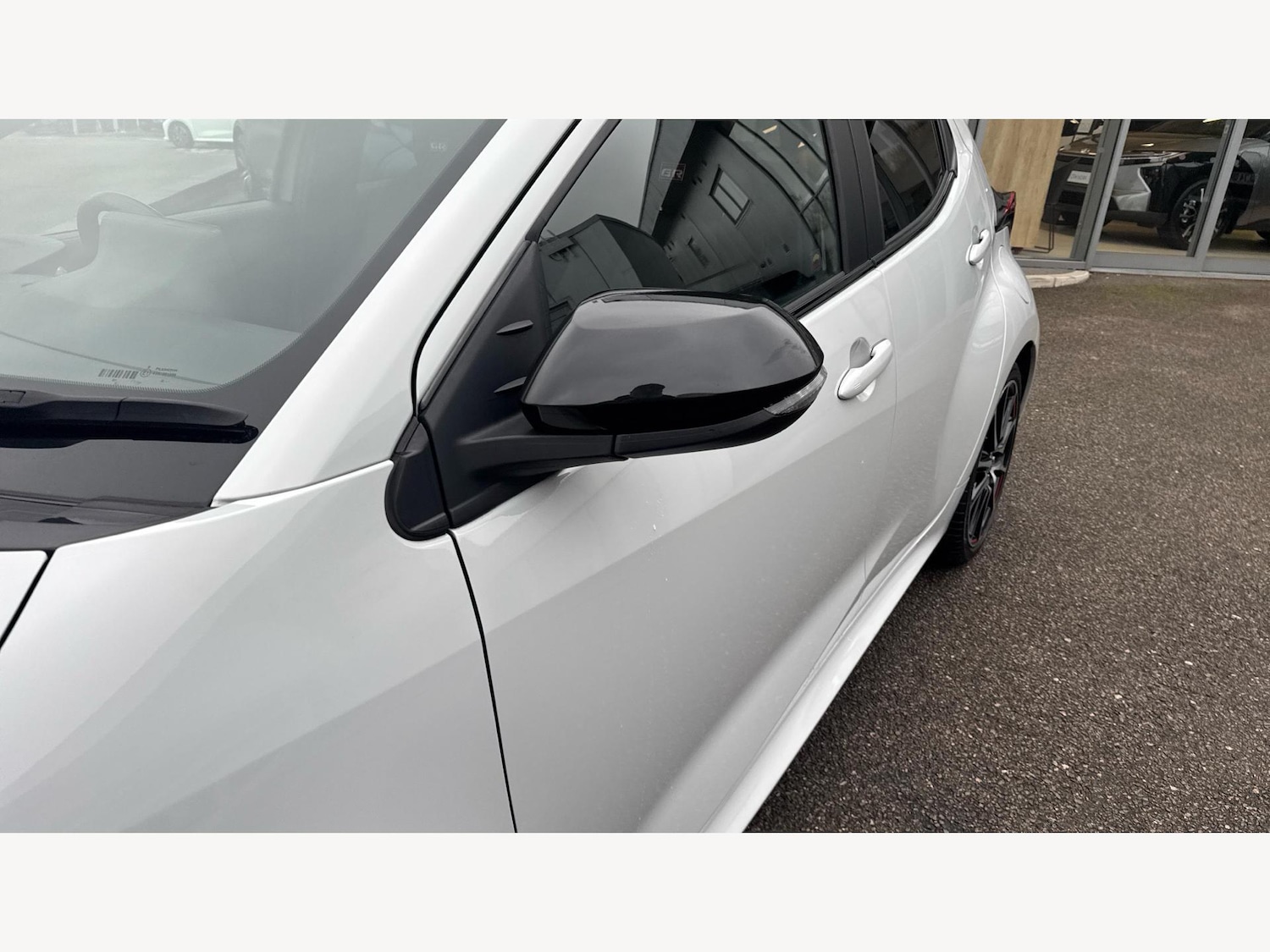 Used Toyota Yaris 2023 for sale - 77358775: Photo 24