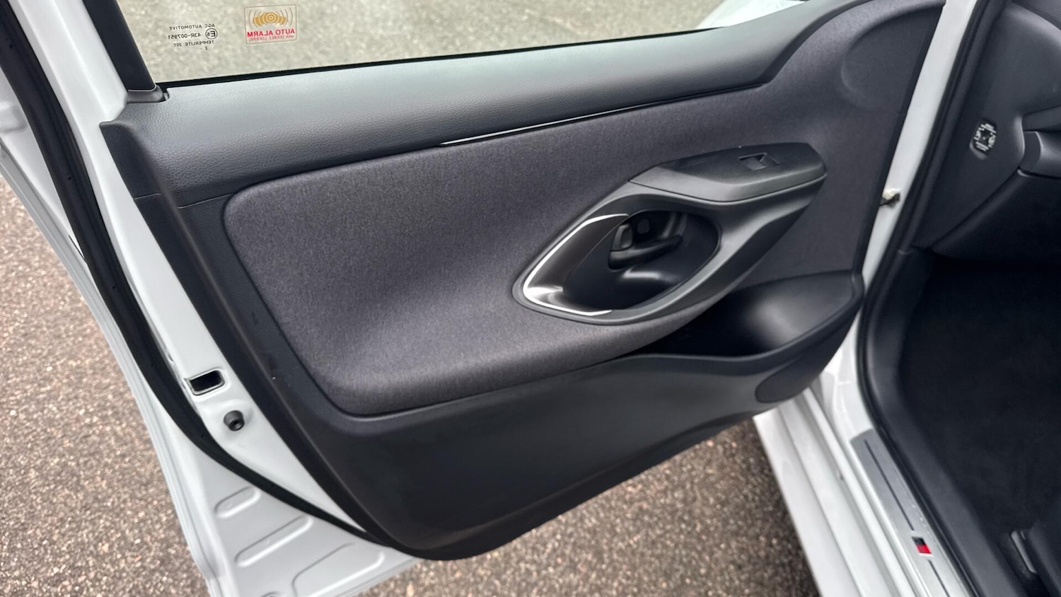 Used Toyota Yaris 2023 for sale - 77358775: Photo 37