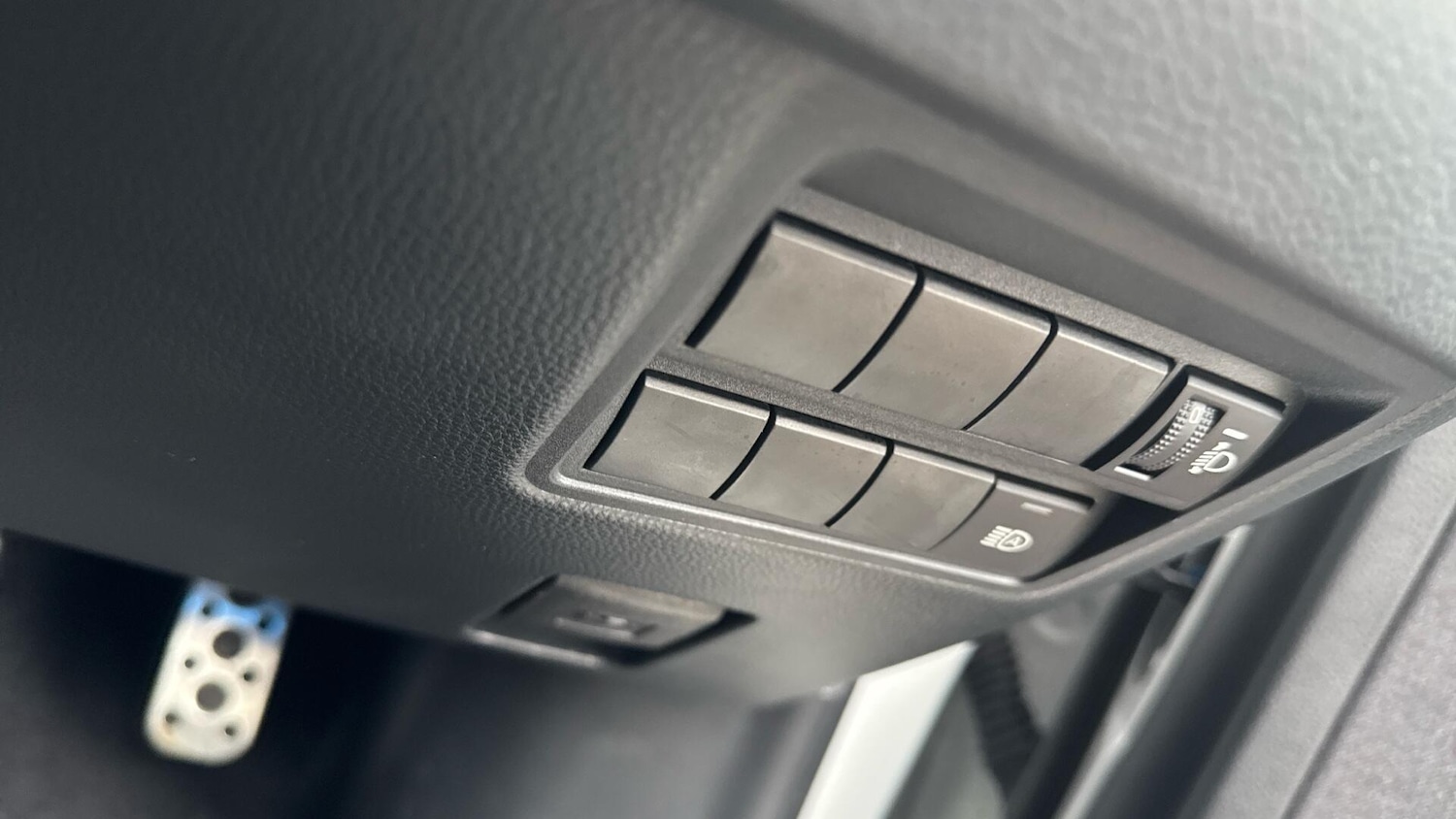 Used Toyota Yaris 2023 for sale - 77358775: Photo 45