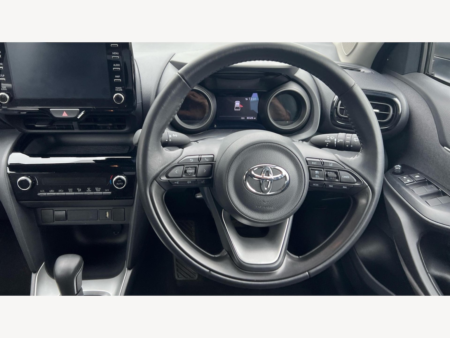 Used Toyota Yaris Cross 2024 for sale - 76456934: Photo 10