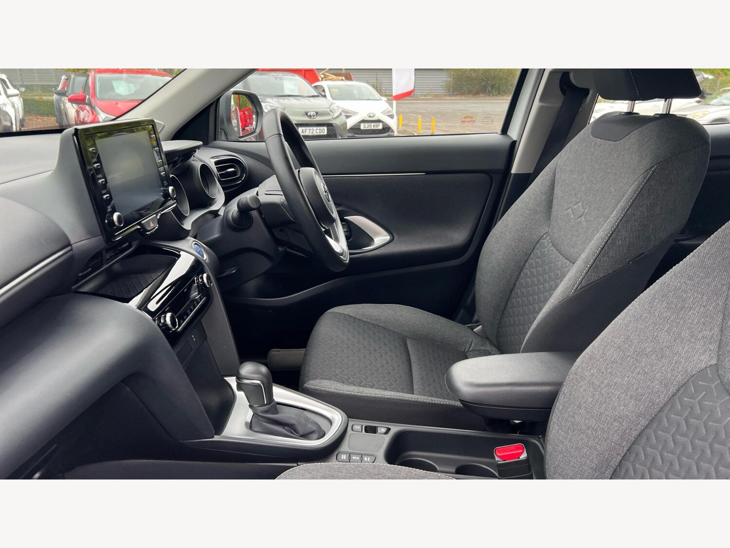 Used Toyota Yaris Cross 2024 for sale - 76456934: Photo 12