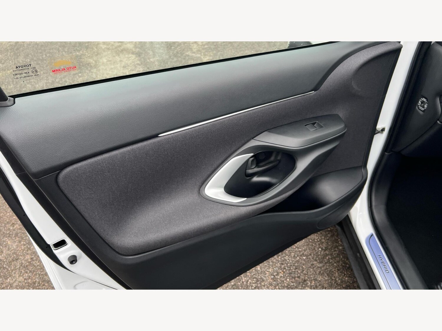 Used Toyota Yaris Cross 2024 for sale - 76456934: Photo 33